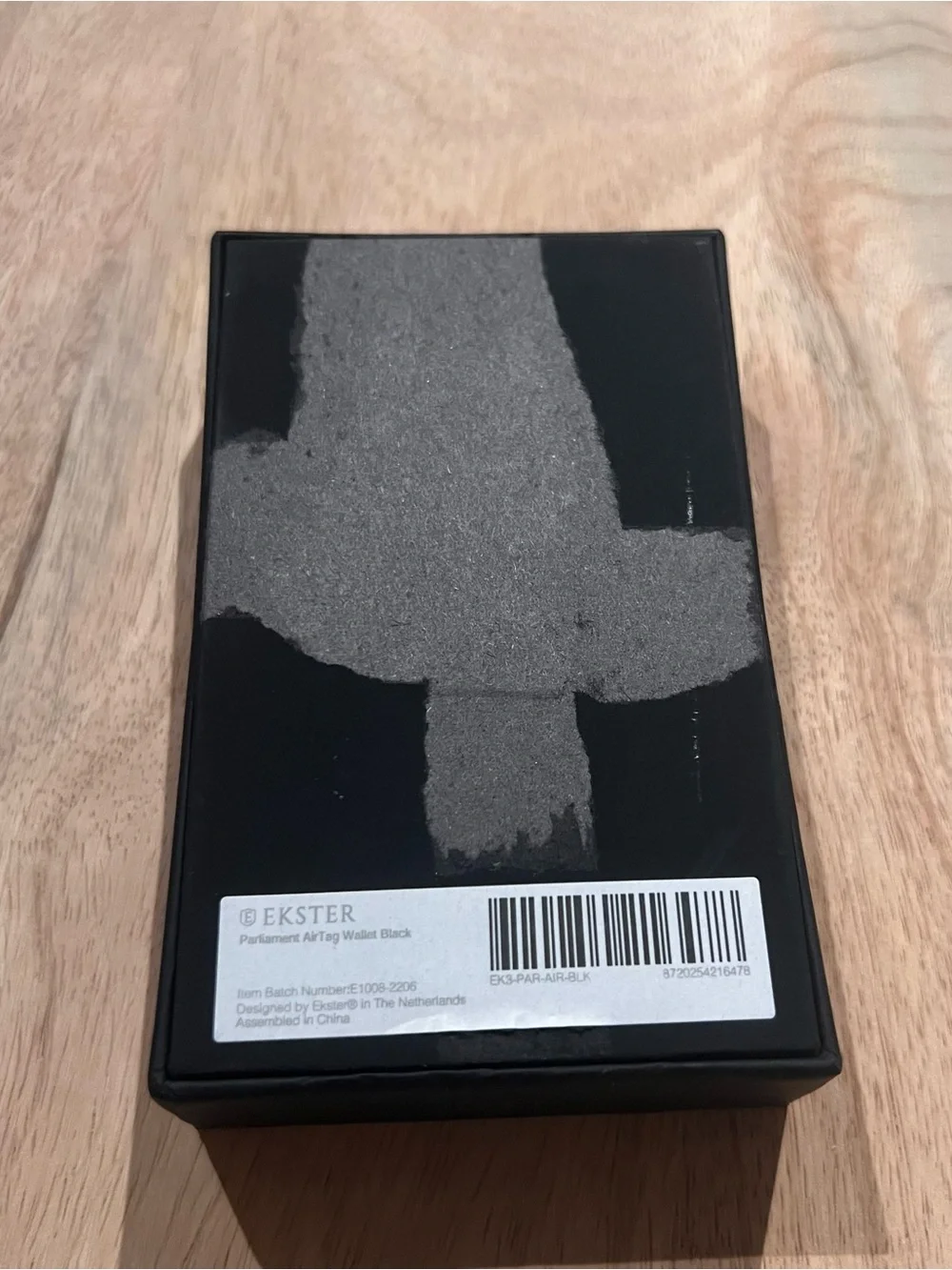 Ekster Aluminum Apple Air Tag Wallet w RFID NEW